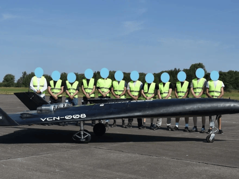 El Cobra 600 alemán completa su primer vuelo como plataforma no tripulada para el misil IRIS-T