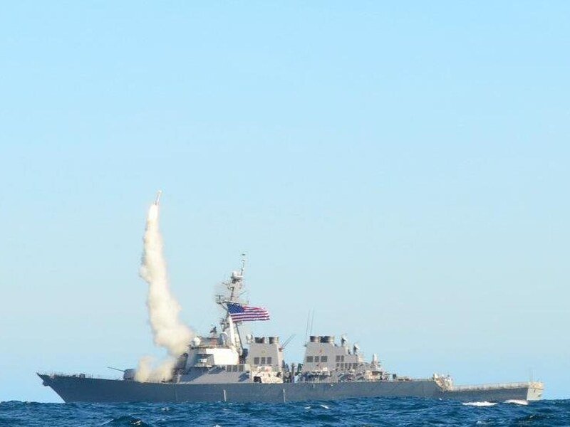 Destructor estadounidense permaneció cuatro días sin energía en el Mar de China Meridional