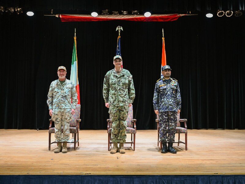 Ceremonia de cambio de mando del ejercicio marítimo multinacional.