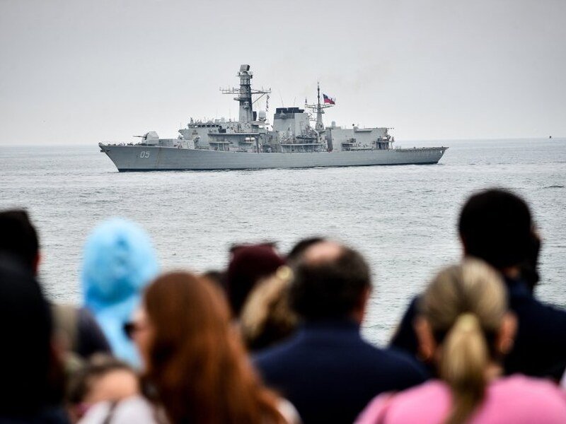 El buque FF-07 “Almirante Lynch”, uno de los que participó del ejercicio, arribando al puerto de Valparaíso.